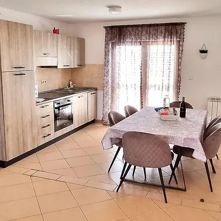 Apartamento Casa Mia Sabunike Nin